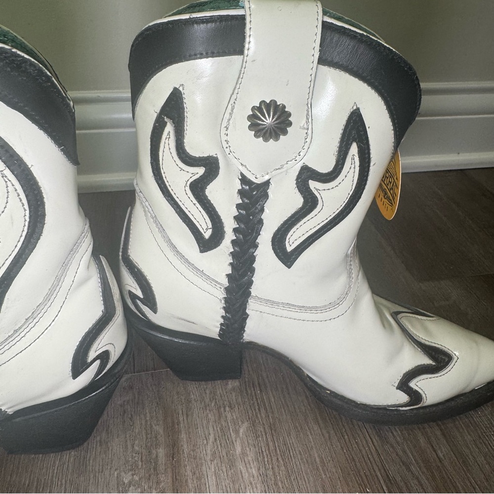 Corral Boots Braided Western White Black Bootie Boots Z0142 - Picture 6 of 11